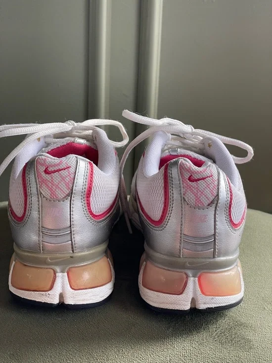 Nike White Pink Running Shoes Women’s 8.5 Athletic Sneakers Trainers - Picture 7 of 8